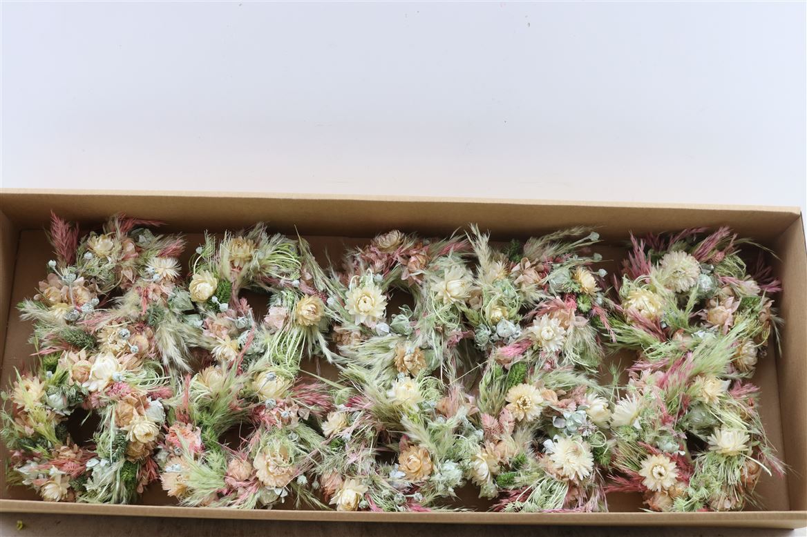 Wr-Fleurie-Light-Pink-Light-Green-15cm
